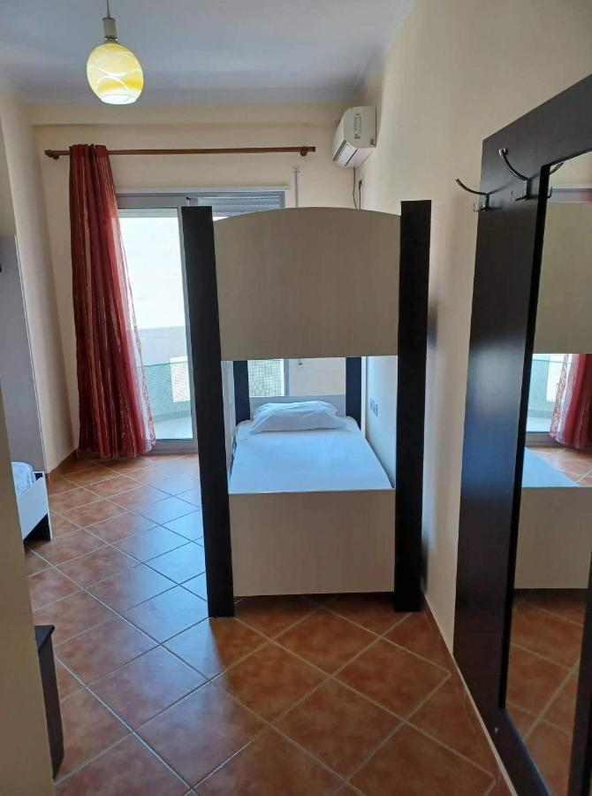 Ari Apartaments Влёра Экстерьер фото