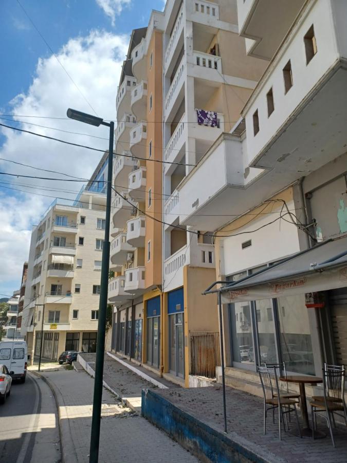 Ari Apartaments Влёра Экстерьер фото