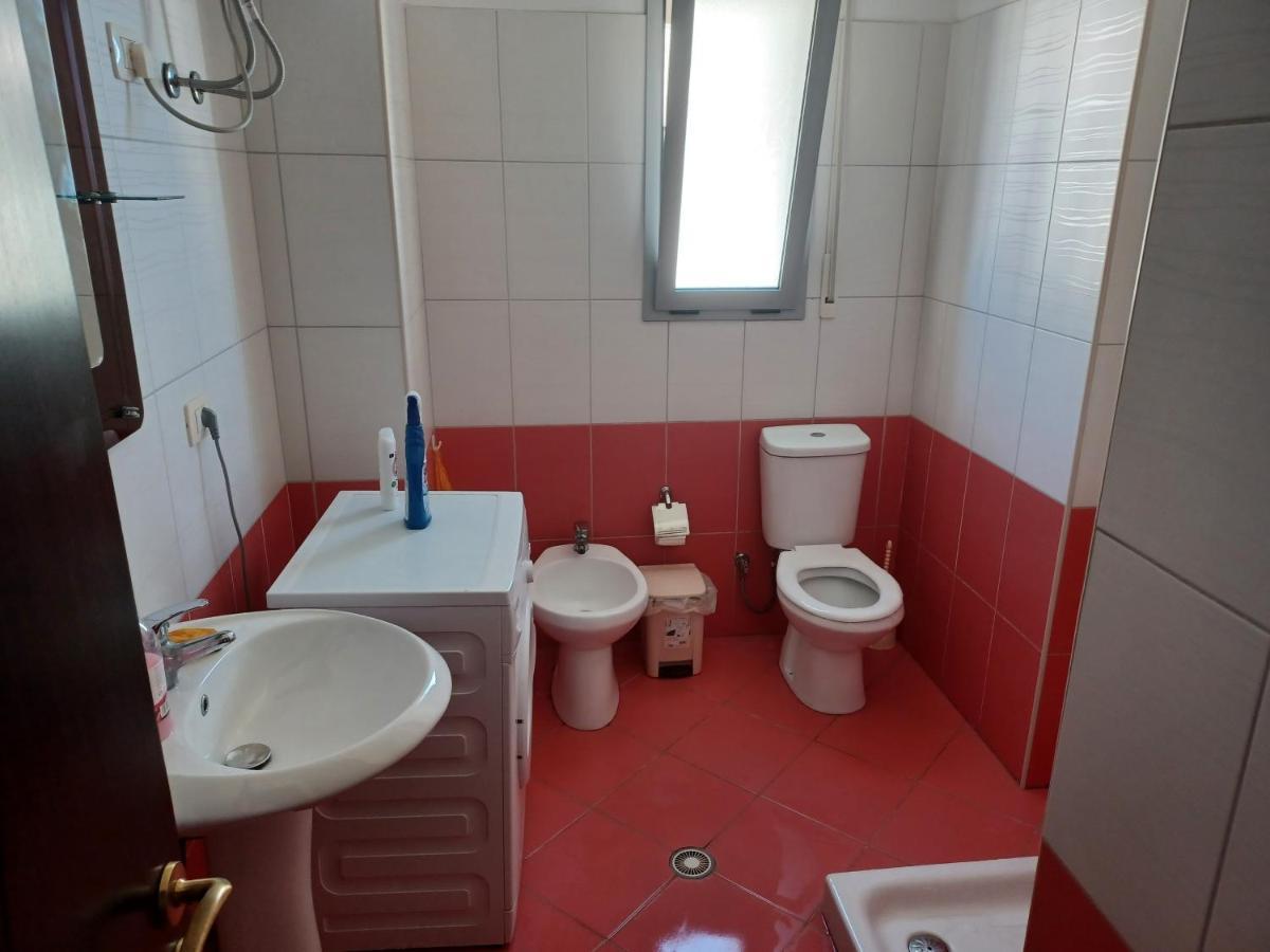 Ari Apartaments Влёра Экстерьер фото
