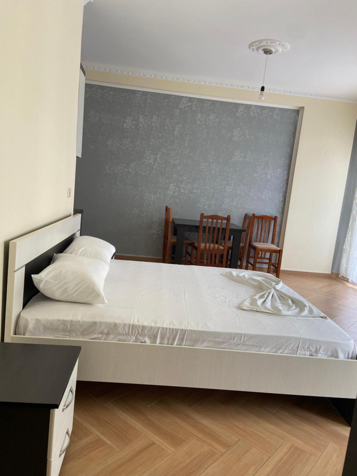 Ari Apartaments Влёра Экстерьер фото