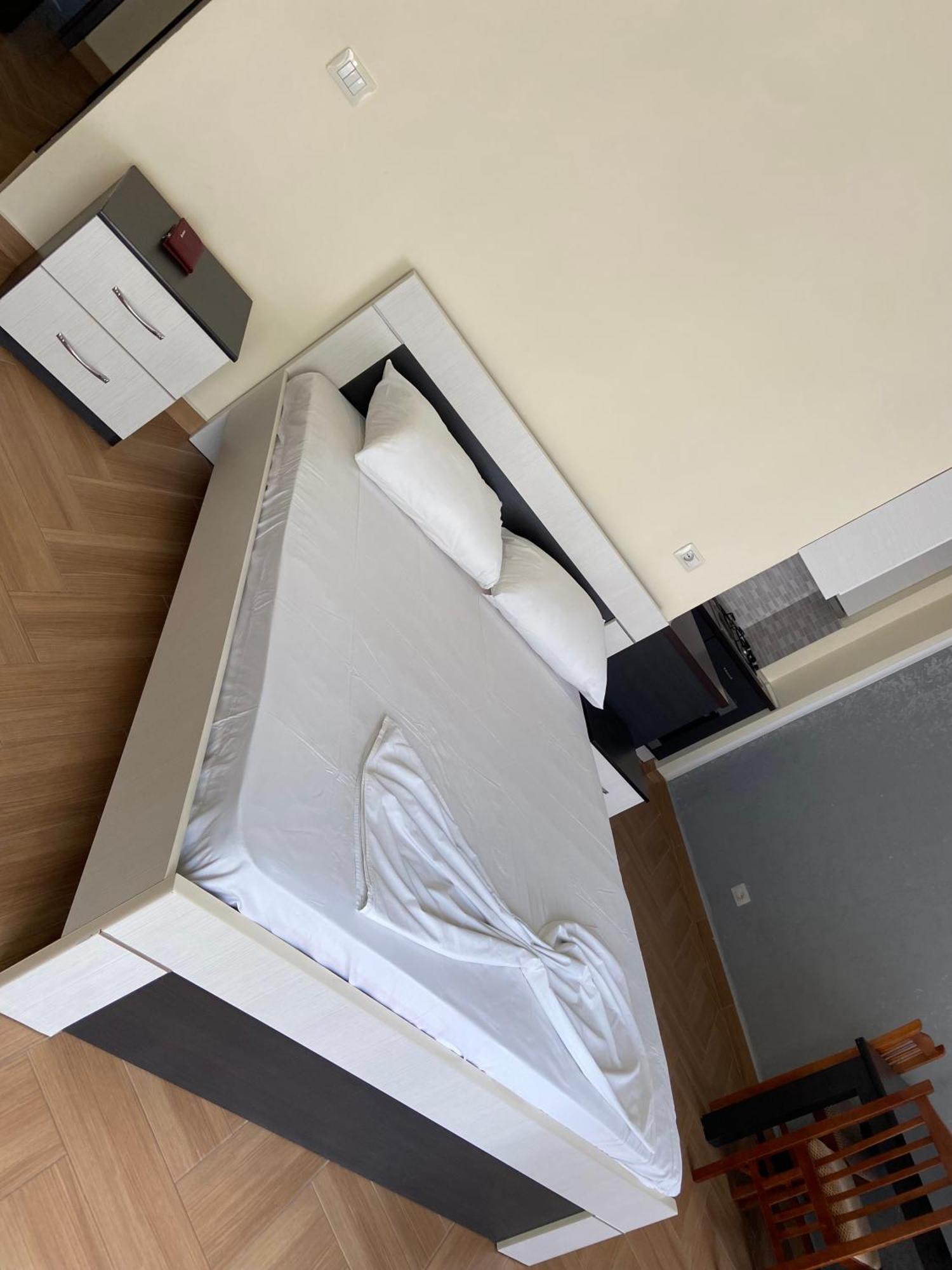 Ari Apartaments Влёра Экстерьер фото