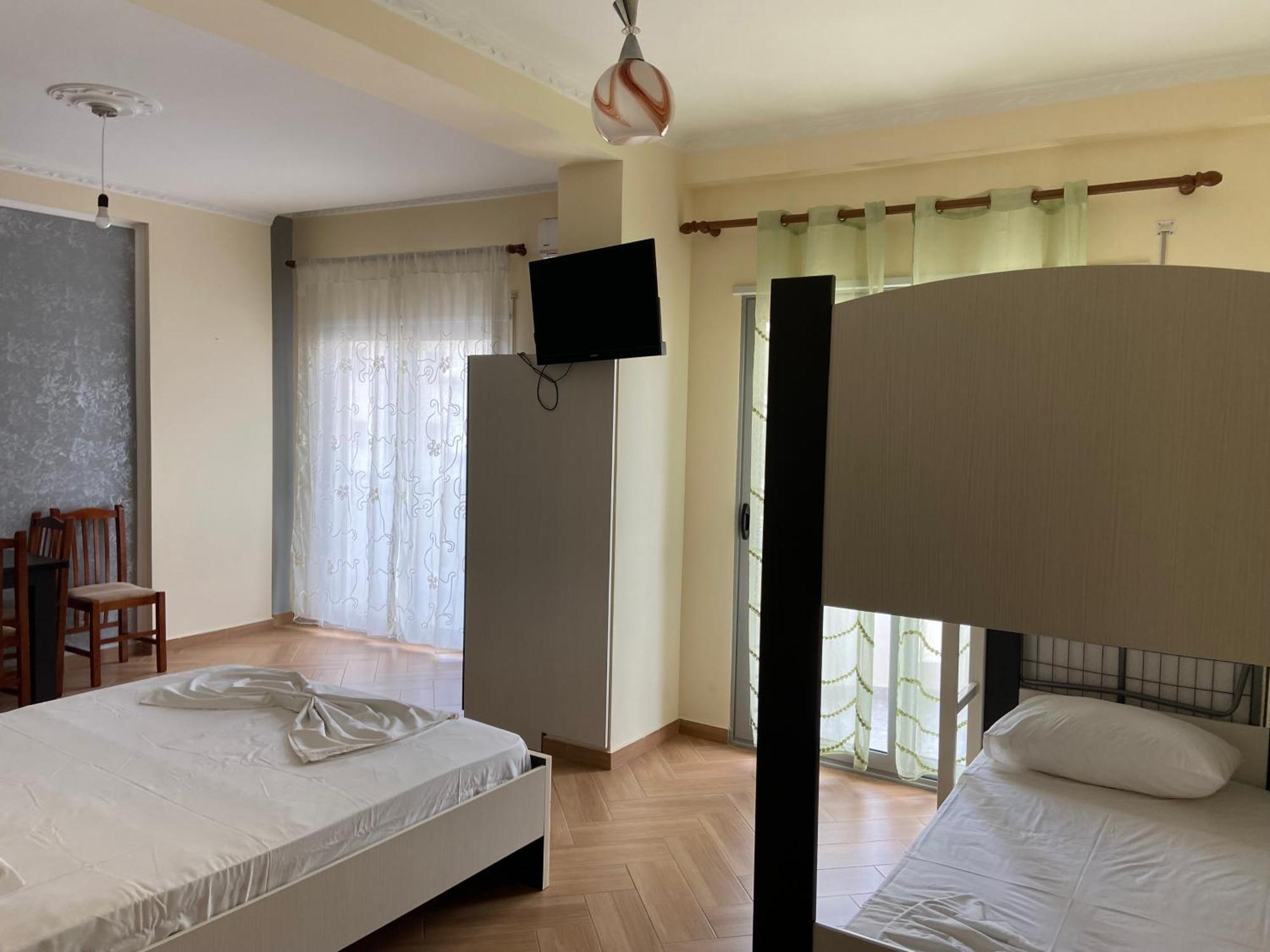 Ari Apartaments Влёра Экстерьер фото
